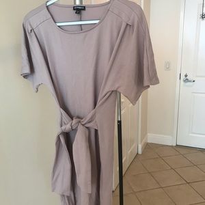 Light pink dress from Express barely worn.